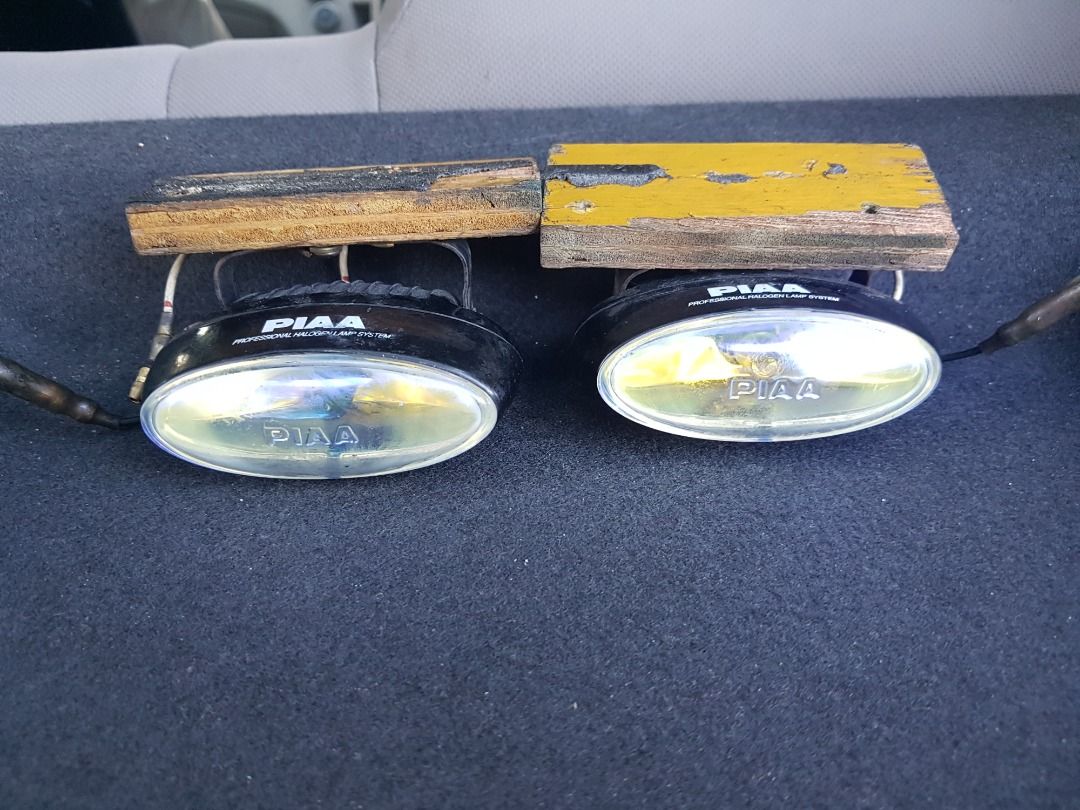 PIAA rainbow (Category: Lighting) located in Shah Alam. Submitted by deramansa (Listing ID 1237224136, Image 3). Description: - PIAA fog lights.. - halogen bulbs.. #PIAA #fogs.