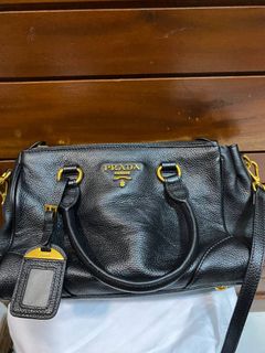 (Category: ) located in . Submitted by livewithBAGS (Listing ID 1237304698, Image 1). Description: .