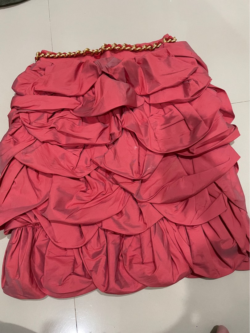 Ruffle skirt / Rok karya desainer indonesia “Adesagi Kierana” Size S ...