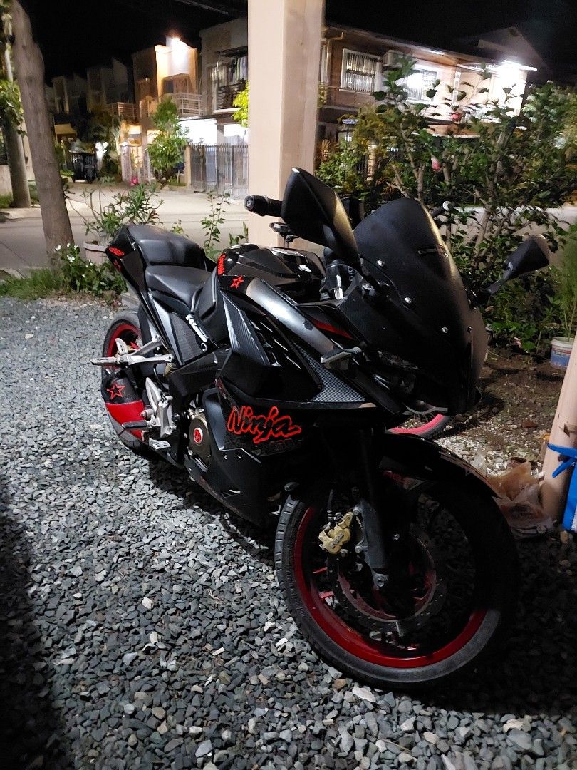 Kawasaki rs200 top