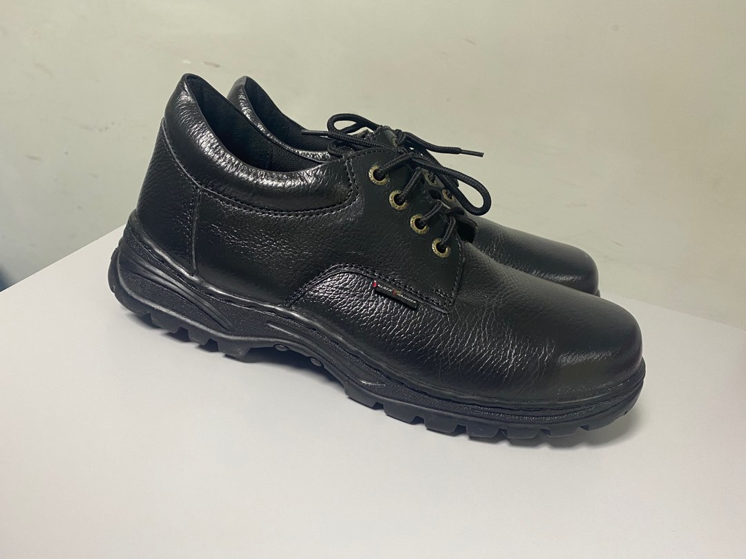 Paragon safety shoes 74 new arrivals