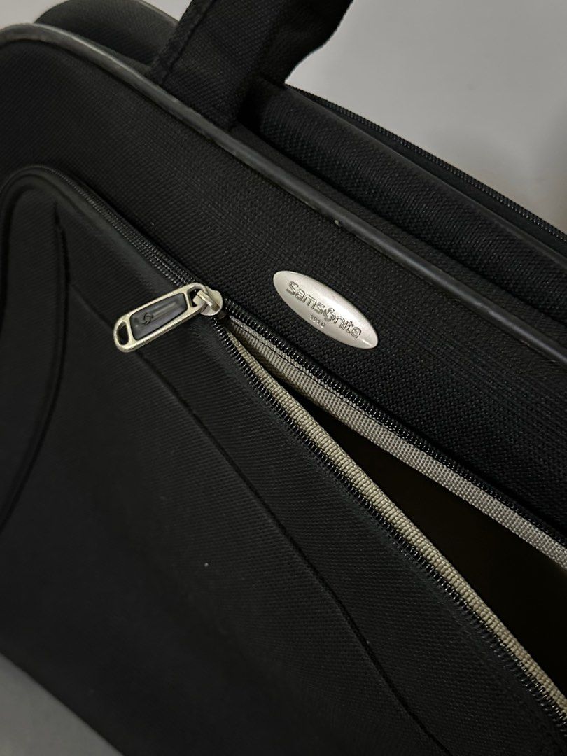 Samsonite Document Handcarry Cabin Luggage Bag in Black, Hobbies & Toys