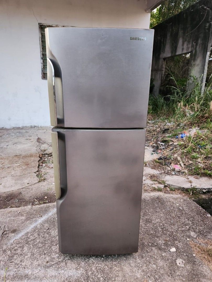 Samsung 2 door refrigerator fridge, TV & Home Appliances, Kitchen