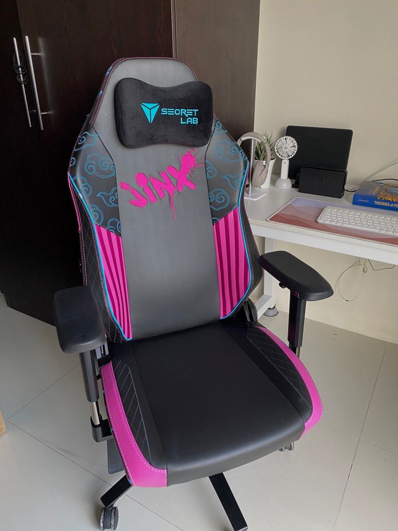 SecretLab Jinx Edition, Furniture & Home Living, Furniture, Chairs on
