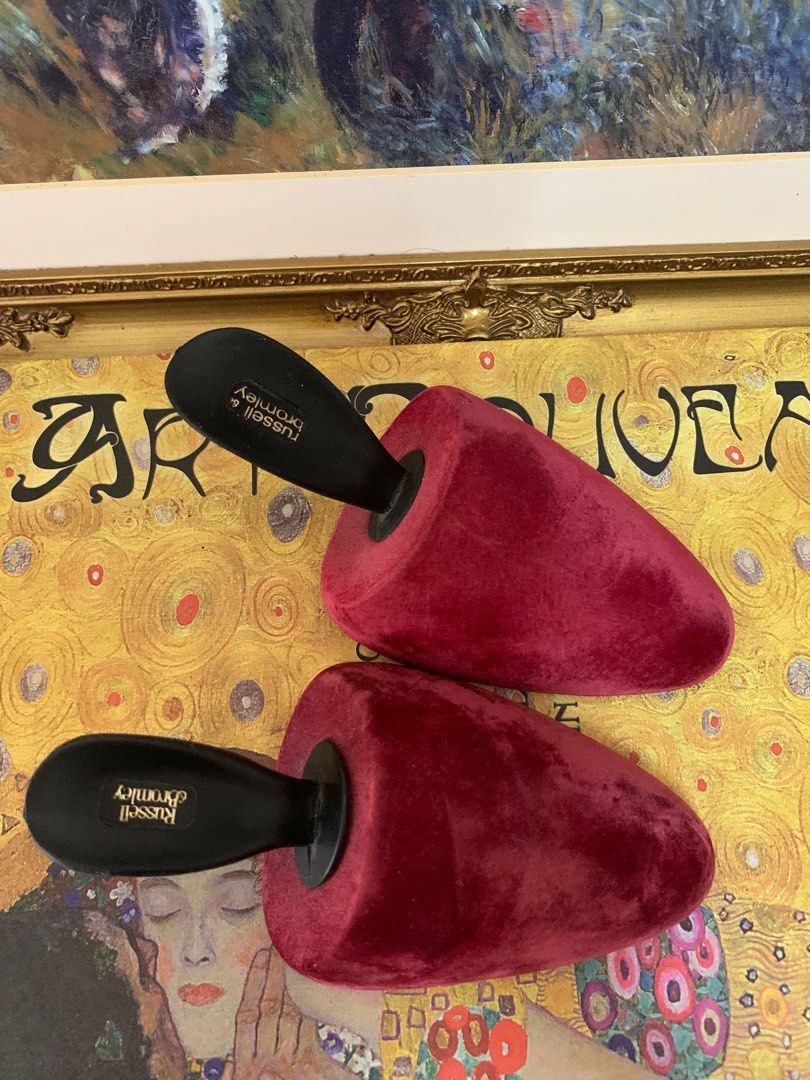 Set of two molded velvet covered shoe shapers trees inserts