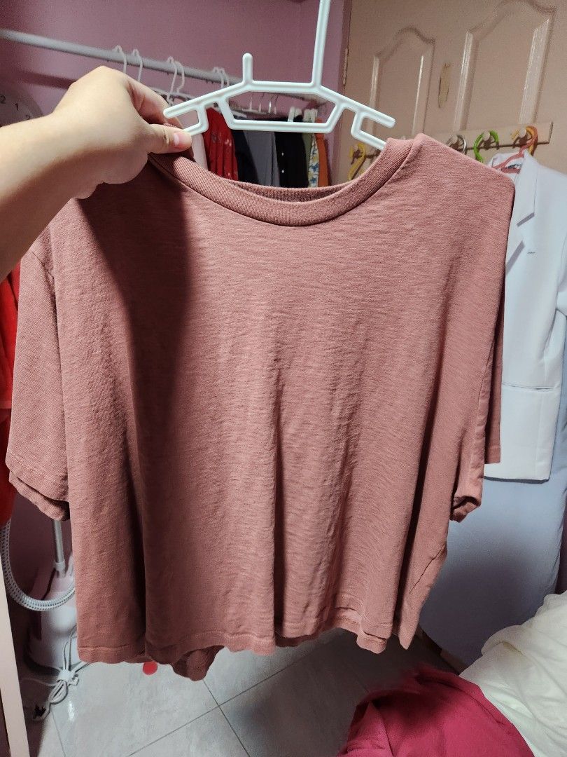 UNIQLO WOMEN Slub Jersey Crew Neck Cropped T-Shirt in PINK BROWN