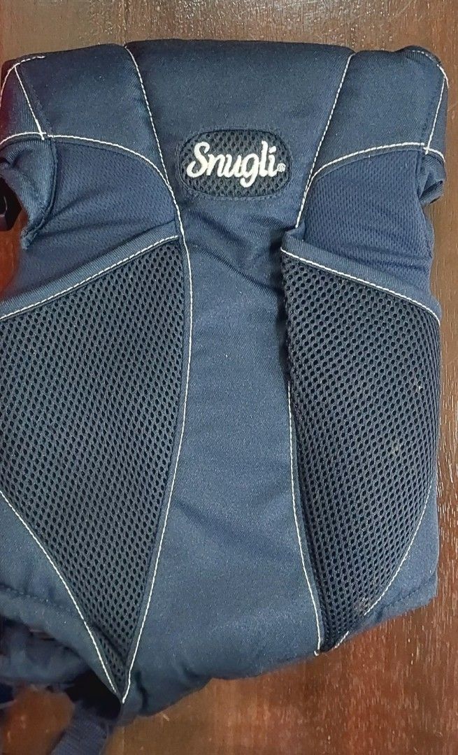 Snugli Baby Carrier (Category: Carriers & Slings) located in Manila. Submitted by mpirerules (Listing ID 1237167105, Image 2). Description: Snugli baby carrier Php1000 plus sf (orig price php2399) Seller from Antipolo City 💝 Make you Php1k offer to reserve item for you - 24 hour reservation only 💝 Tried with my baby once, kept, then stored so manage your expectations; needs cleaning- do not buy if uncomfortable 💝 Payment methods: BDO/BPI cash 