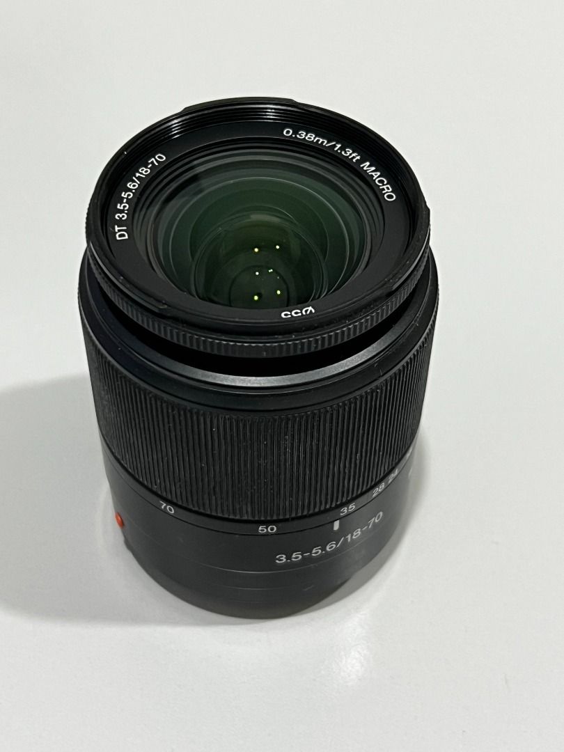 Sony DT 18-70mm f3.5-5.6 Zoom Lens with Macro