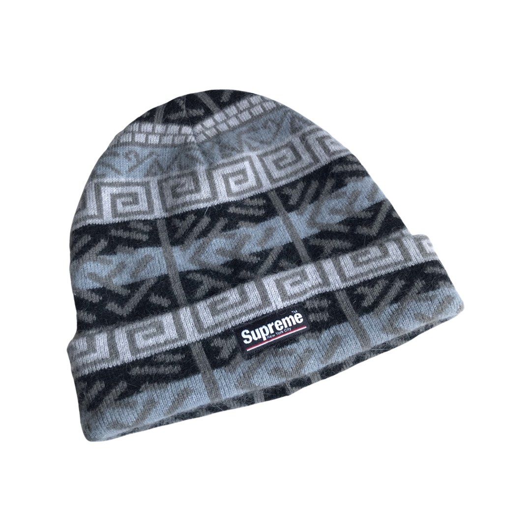 Supreme Beanie Hat Men s Fashion Watches Accessories Cap Hats on Carousell