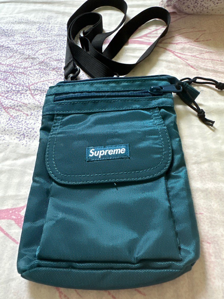 Supreme Logo-patch Shoulder Bag in Blue