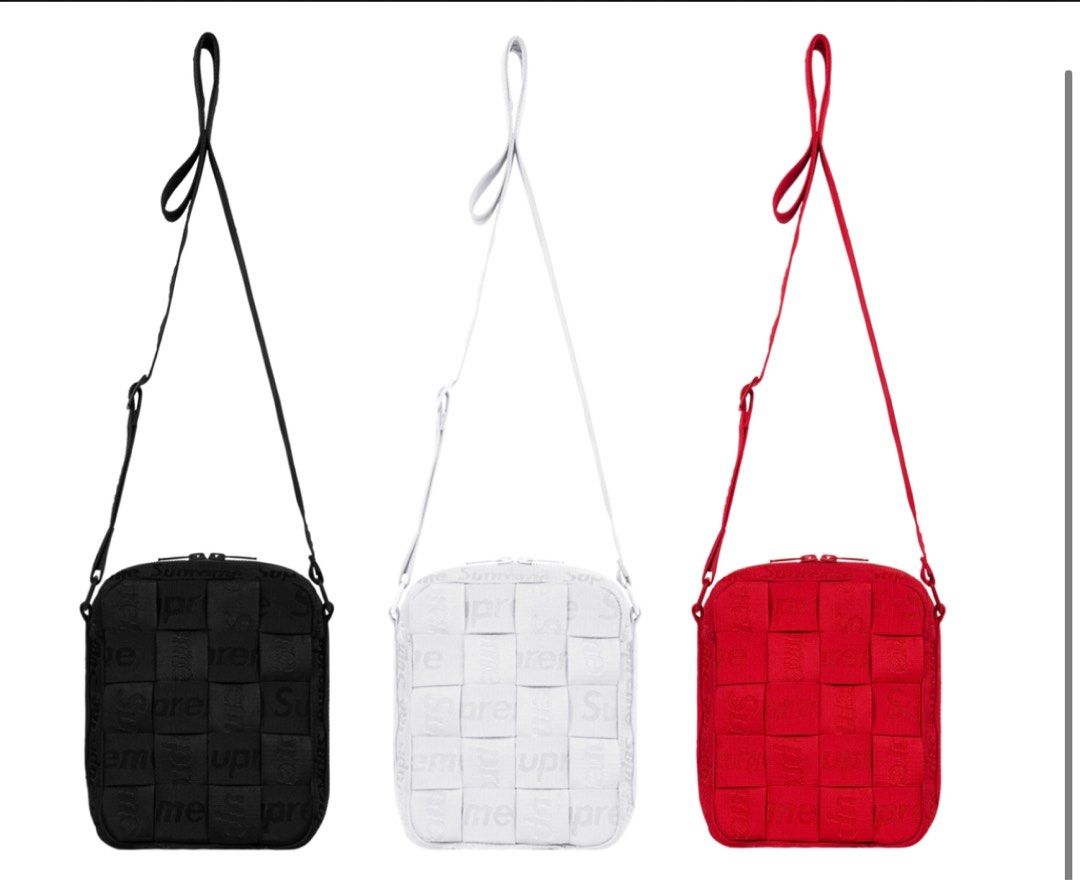スノーブルー supreme woven shoulder bag \