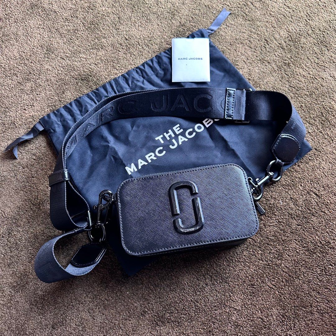 Marc Jacobs Snapshot DTM Black, Luxury, Bags & Wallets on Carousell