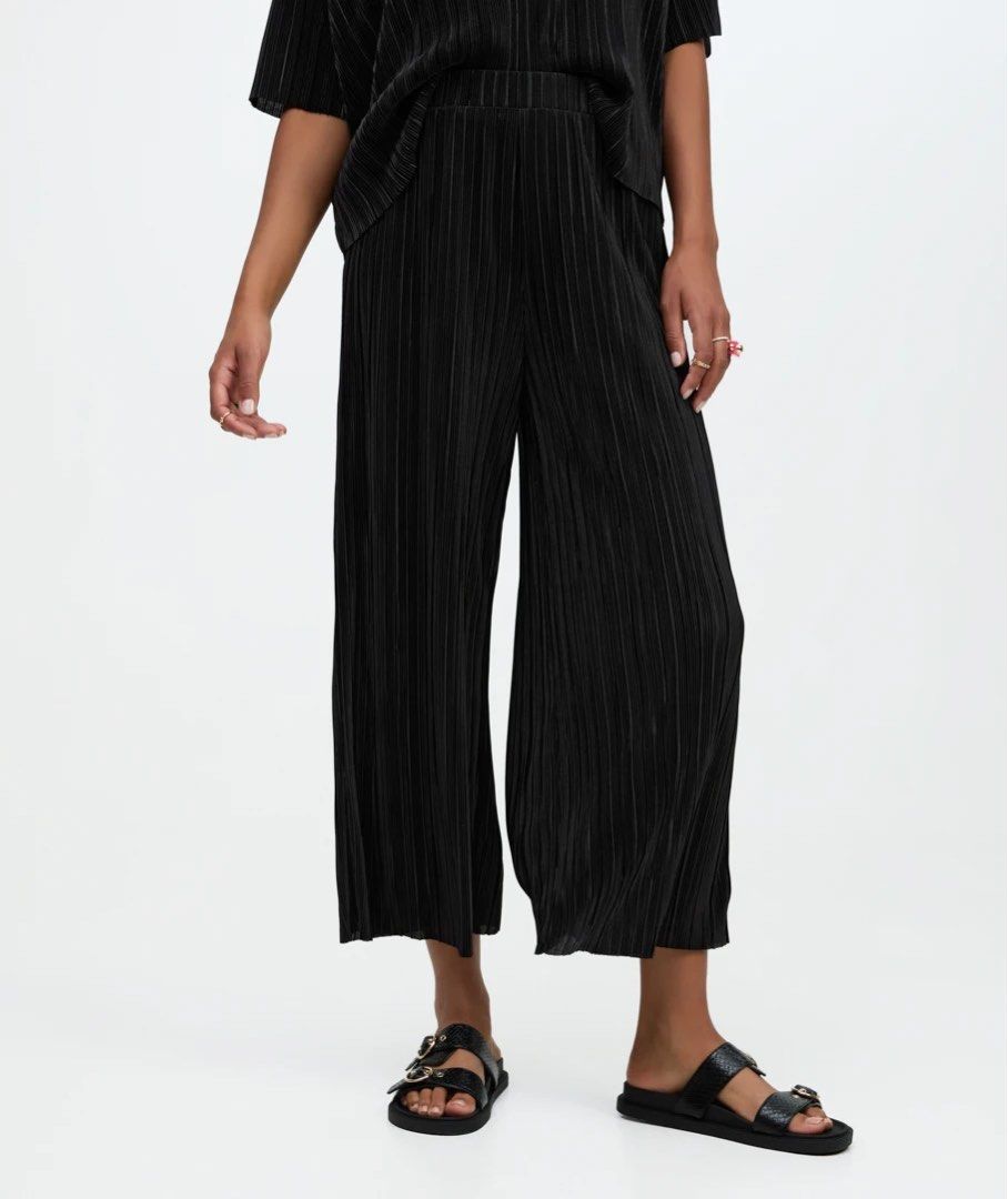 Topshop Black Pleated Blouse and Trousers Set Women s Fashion