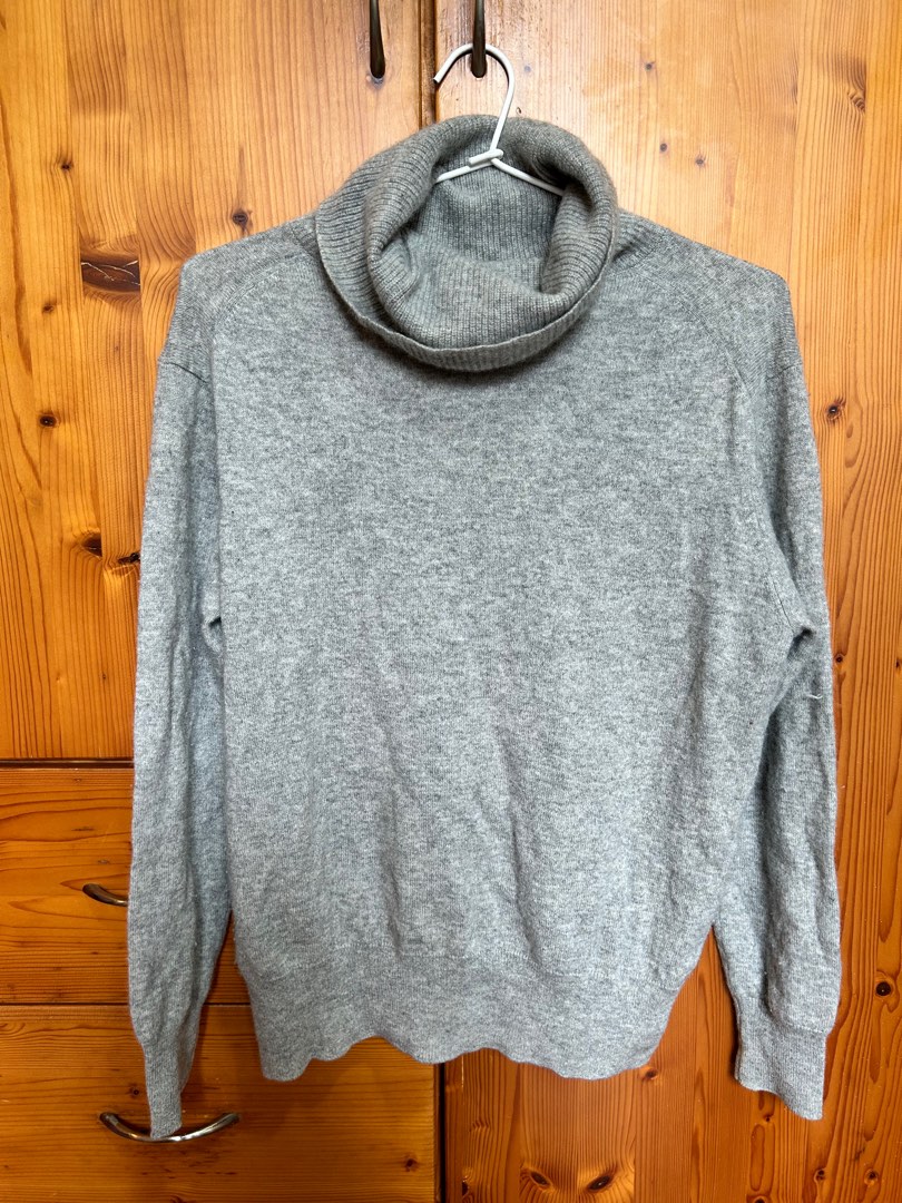 Uniqlo grey cashmere 100 wool sweater turtleneck Women s Fashion