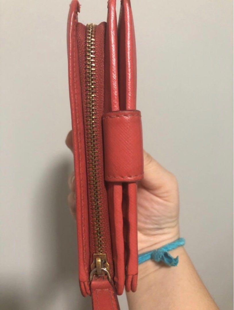 Used Ferragamo wallet for sale Luxury Bags Wallets on Carousell