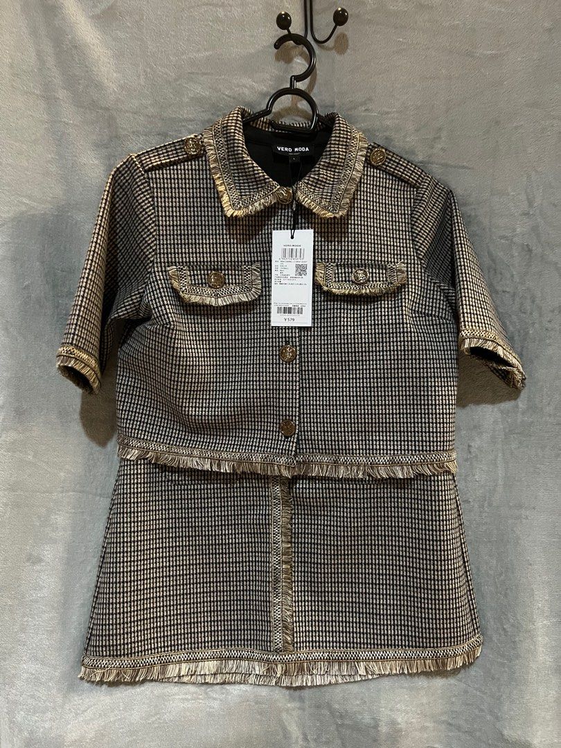 Vero Moda Tweed Co-ords (Top and Skirt Set) (Category: Sets & Coordinates) located in Cebu City. Submitted by tala10 (Listing ID 1237183989, Image 1). Description: 🌸 SUMMER SALE, further reduced to 4k from 4.5k 🌸 This is a new and unused top and skirt set from Vero Moda with gold button details. The color and pattern are very neutral and classic without being boring. The set looks very classy and will surely be a great ootd. This is a size L bu