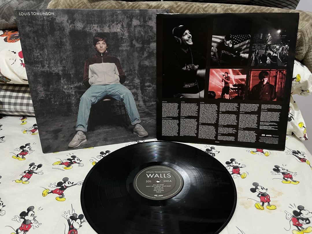 Louis Tomlinson Walls Vinyl RED Limited Edition, Hobbies & Toys