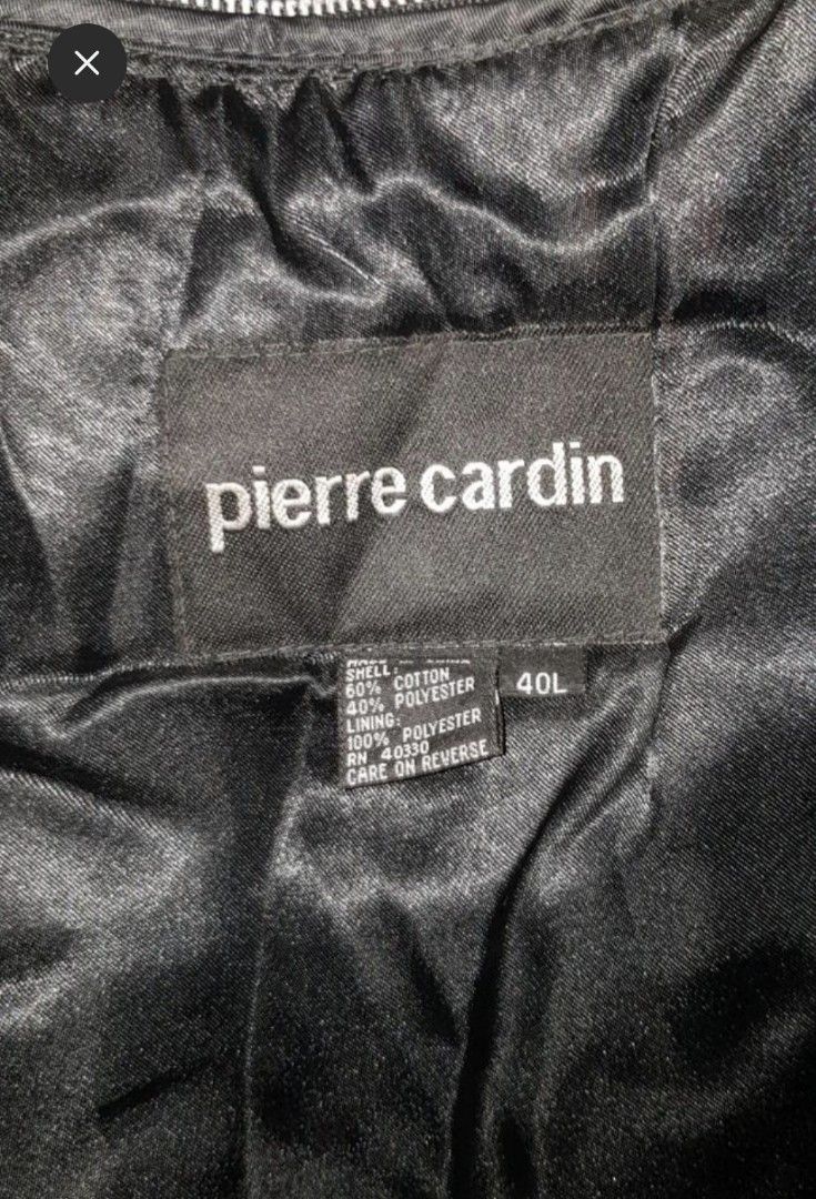 Winter Coat (Category: Coats, Jackets and Outerwear) located in Singapore. Submitted by deen70 (Listing ID 1237238895, Image 3). Description: length- 40.