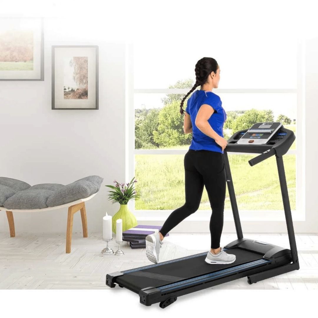 Xterra TR150 Folding Treadmill, Sports Equipment, Exercise