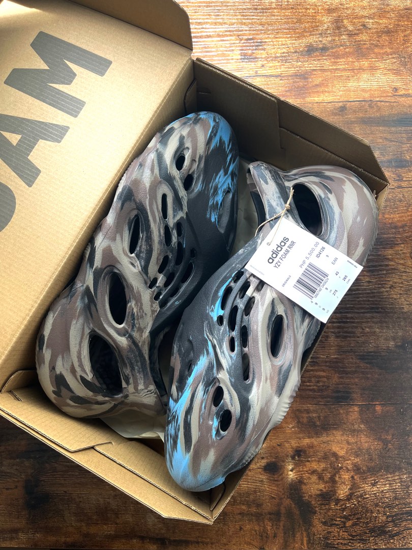 Yeezy Foam Runner MX Cinder, Men's Fashion, Footwear, Sneakers on Carousell