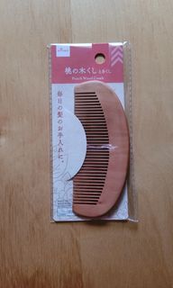 桃木梳 Daiso peach wood comb 大創 護髮