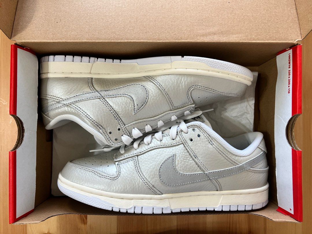 全新 NIKE DUNK LOW 銀色亮面