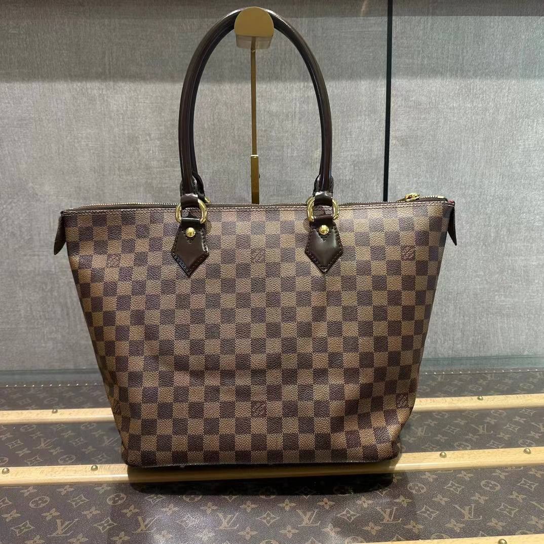 PRE-ORDER] Preloved Louis Vuitton Empreinte Leather Tote. 34*28cm., Luxury,  Bags & Wallets on Carousell