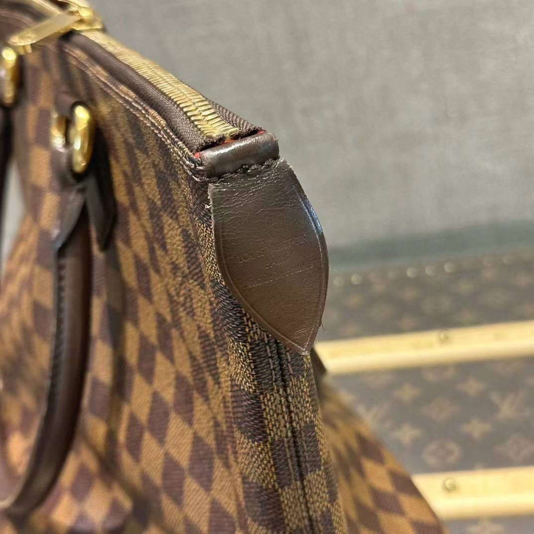 PRE-ORDER] Preloved Louis Vuitton Empreinte Leather Tote. 34*28cm., Luxury,  Bags & Wallets on Carousell