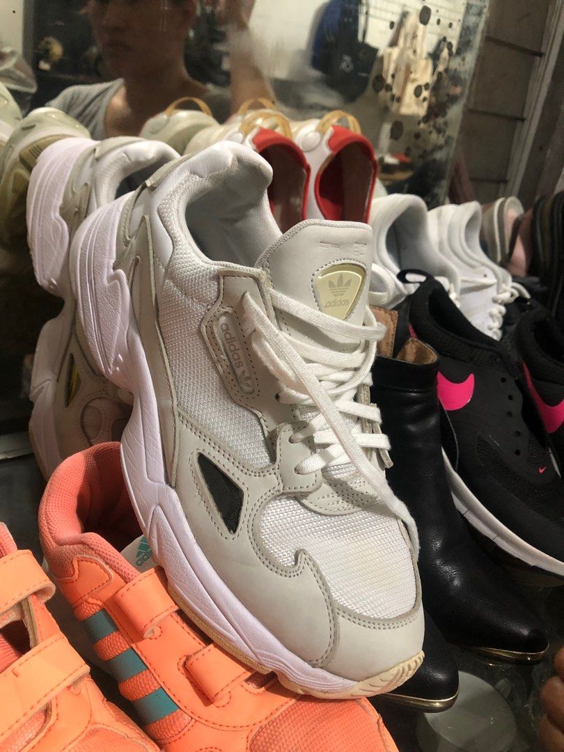 Adidas falcon replica discount