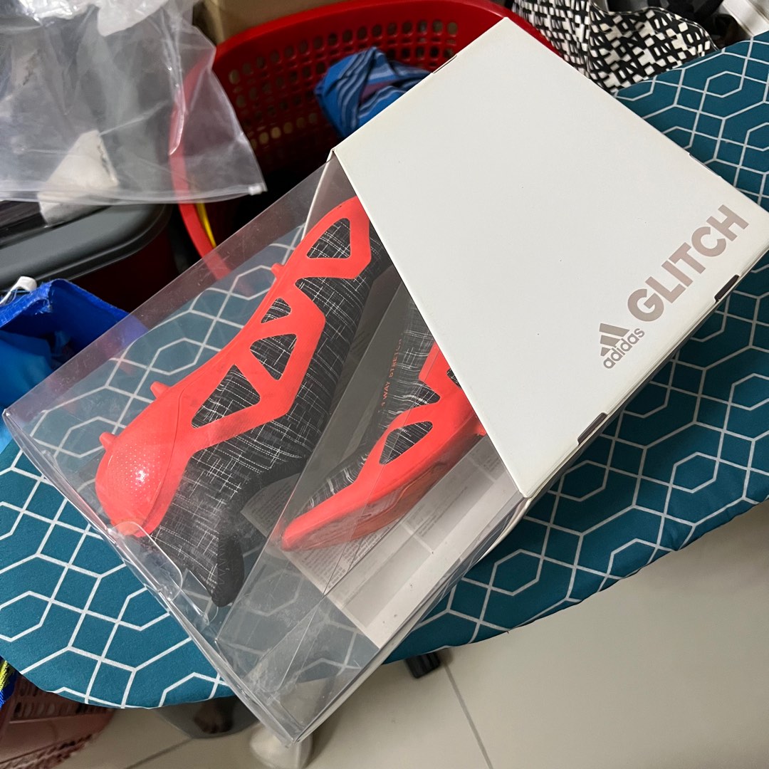 Adidas deals glitch box