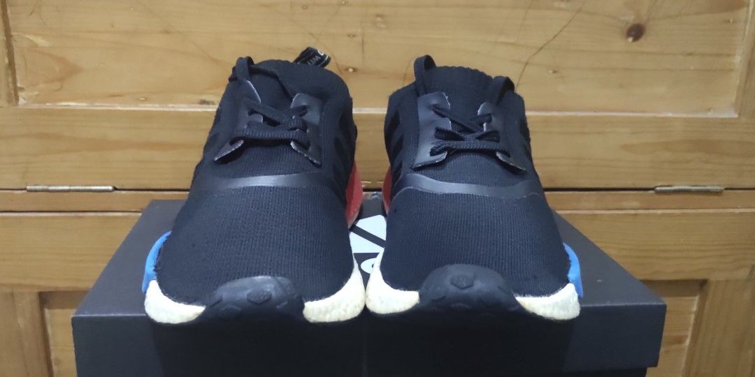 Adidas NMD R1 Runner size 43 1/2, Fesyen Pria, Sepatu , Sneakers di  Carousell