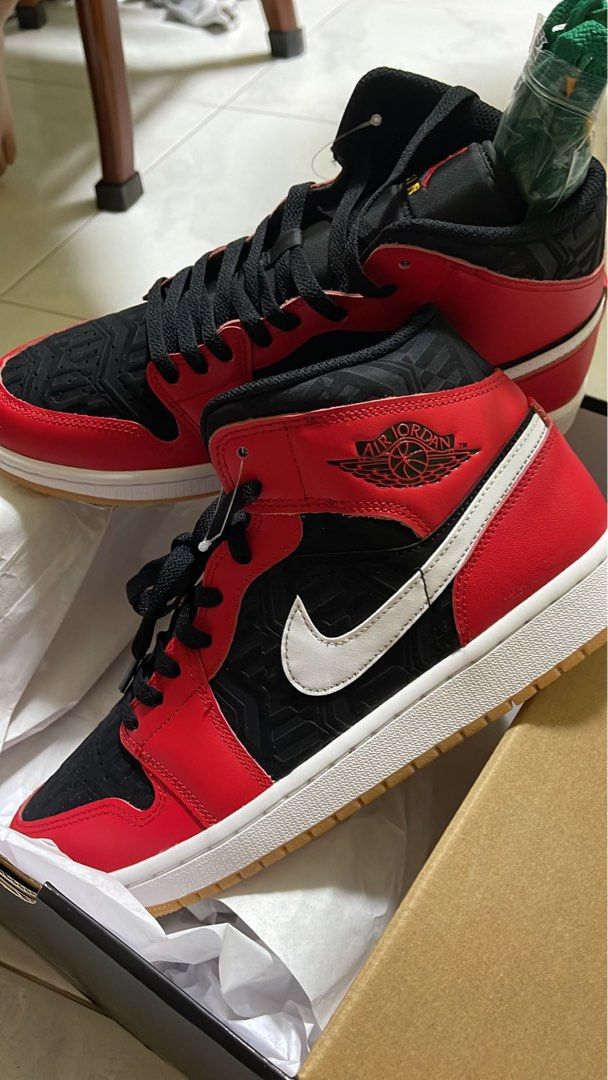Air Jordan 1 Mid Christmas Sneakers
