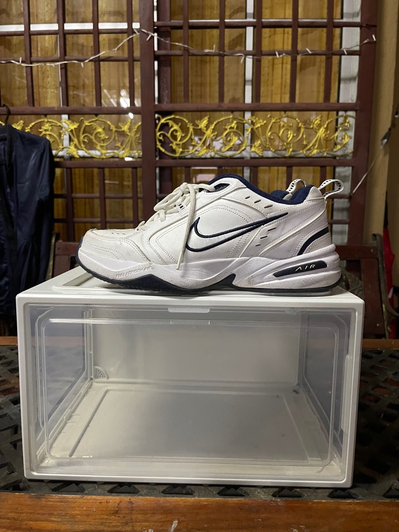 nike air monarch women's