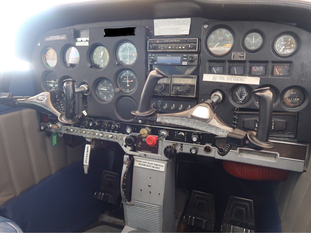 Airplane/ Aircraft for Sale Cessna 172 M and Cessna 172 K Skyhawks