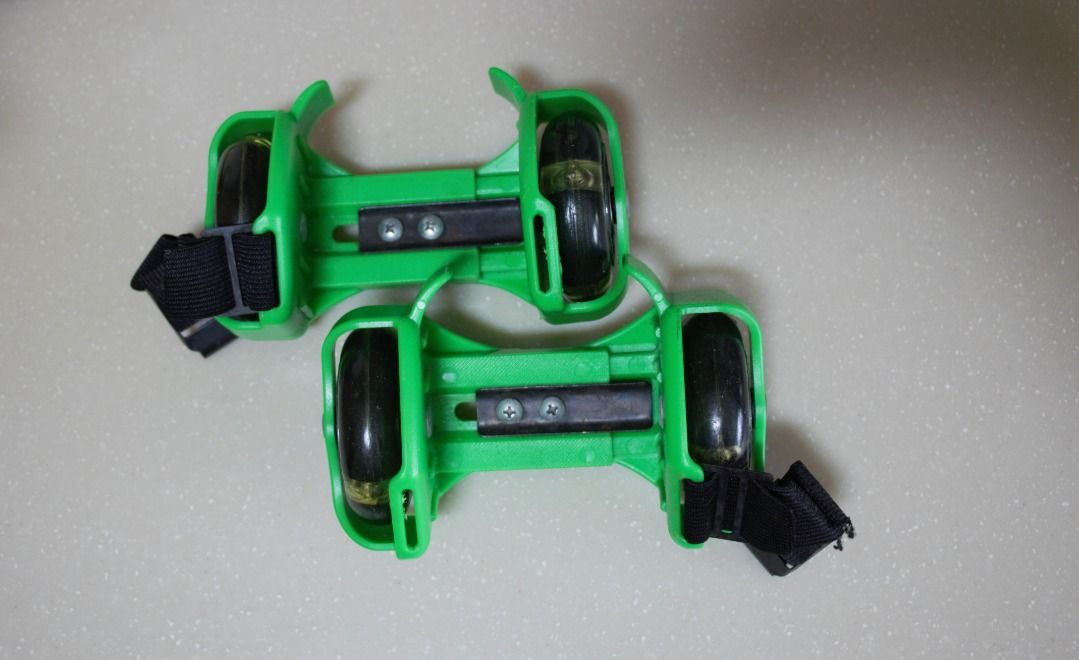 attach on skates roller skate, Sports Equipment, Sports & Games, Skates