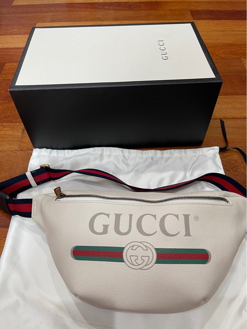 Authentic Gucci Vintage Logo Belt Bag Large Luxury Bags