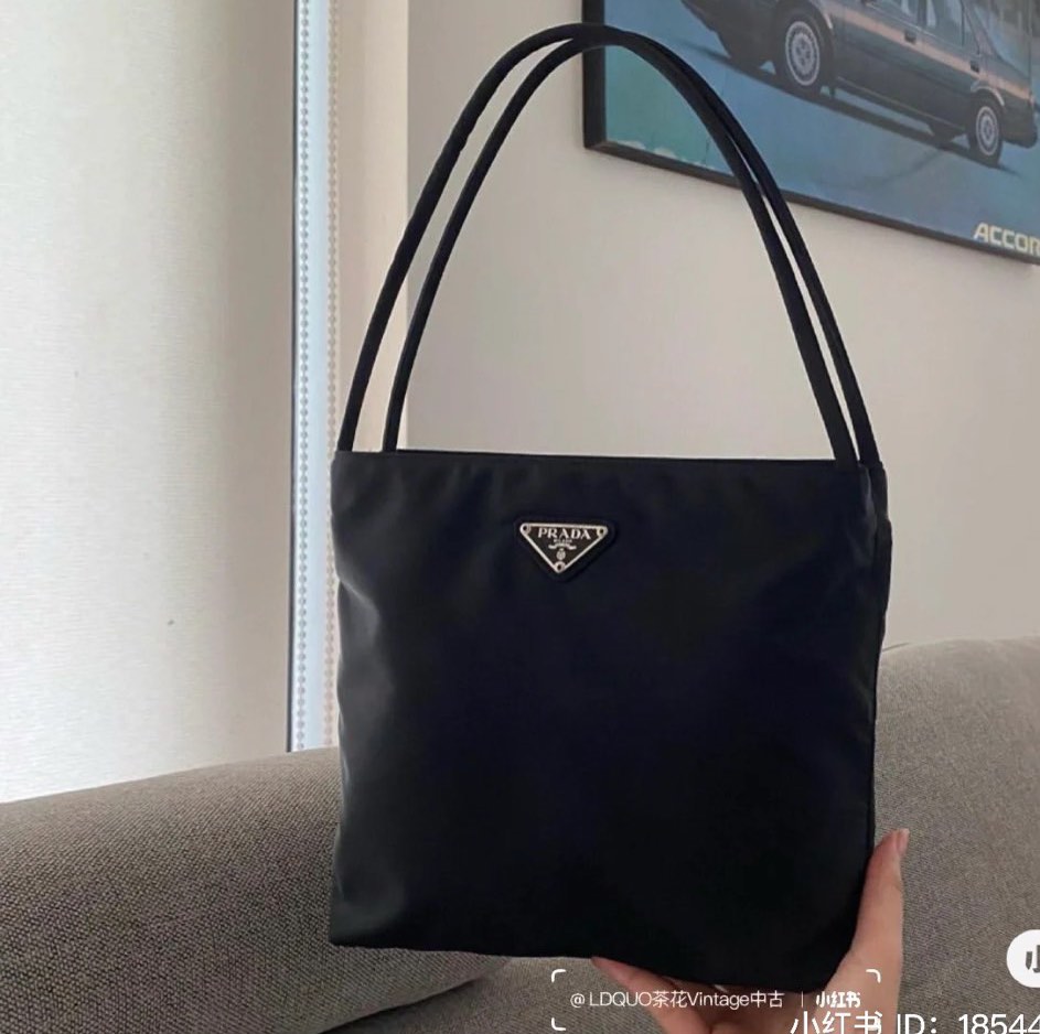 💯Authentic Prada Nylon Tote Bag Vintage Bag Tessuto City Shoulder Bag,  Luxury, Bags & Wallets on Carousell