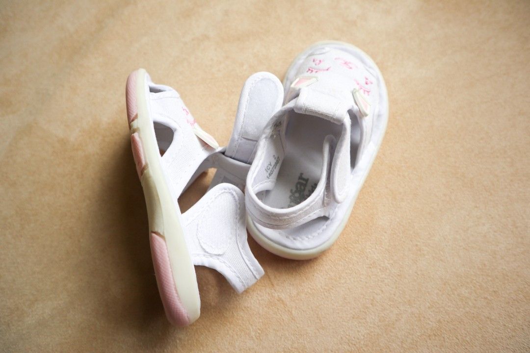 Baby sandals hotsell size 6