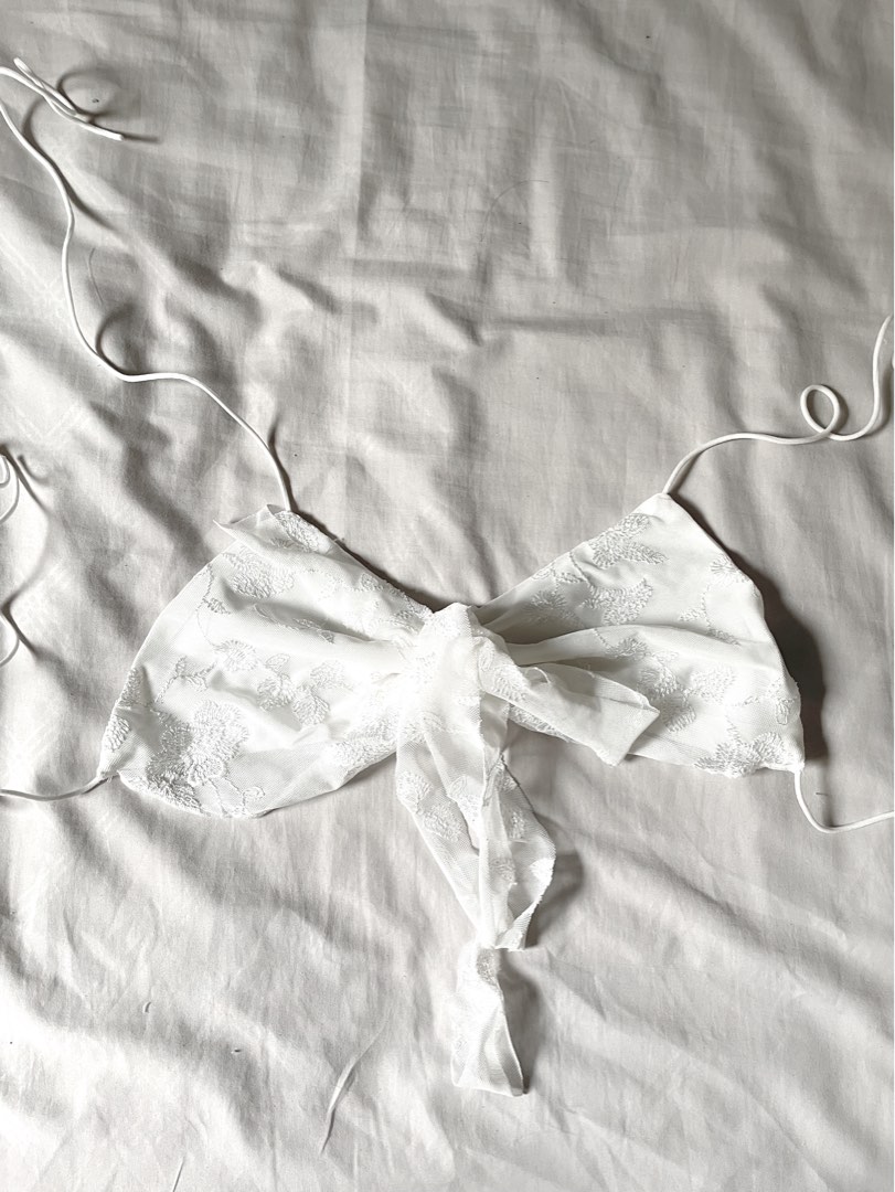 Backless white bra top, Women's Fashion, Tops, Other Tops on Carousell