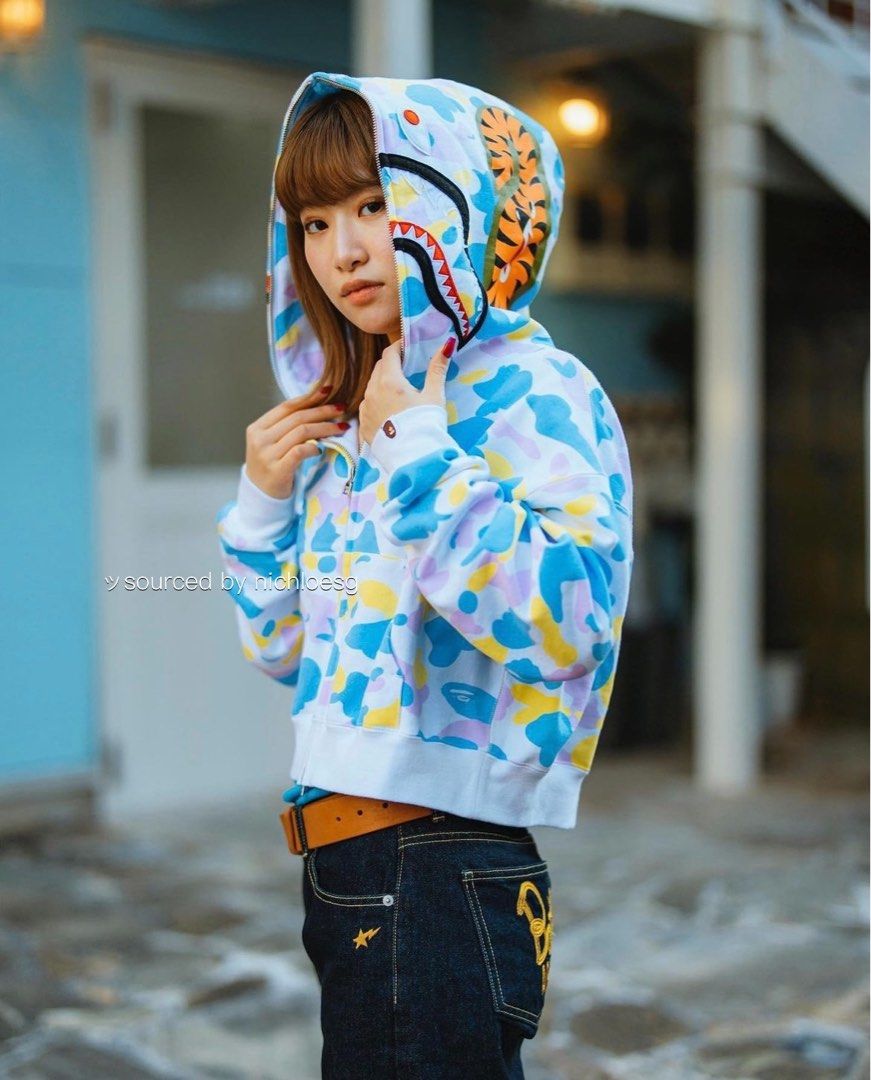 BAPE BIG ABC CAMO CROPPED FULL ZIP HOODIE, Women's Fashion, Coats