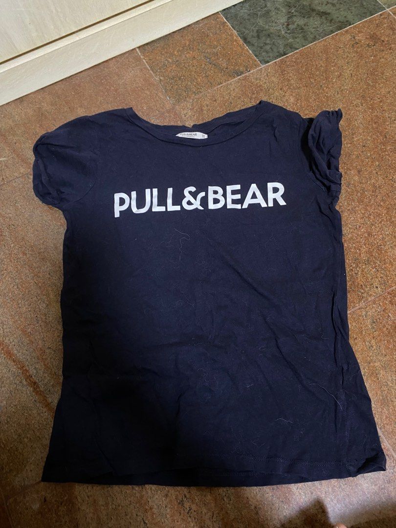 Basic top (Category: Shirts) located in Singapore. Submitted by nofakespls (Listing ID 1237408453, Image 4). Description: PM me for more details. Trades r welcome.
