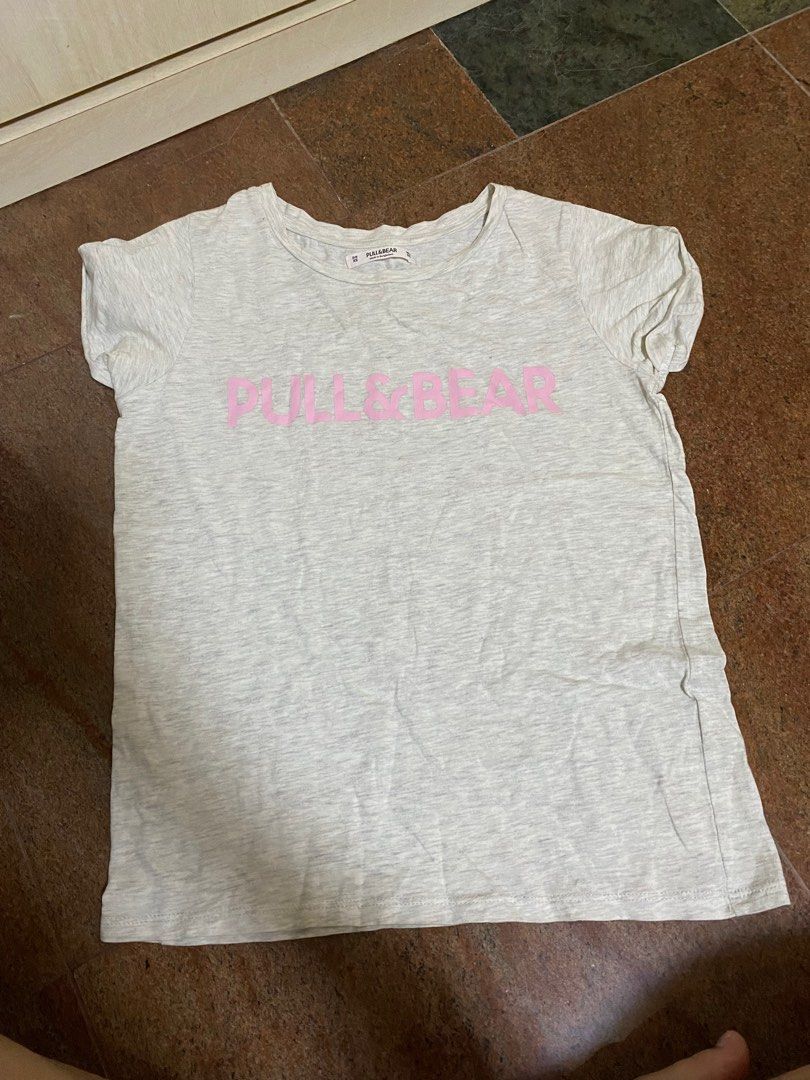 Basic top (Category: Shirts) located in Singapore. Submitted by nofakespls (Listing ID 1237408453, Image 3). Description: PM me for more details. Trades r welcome.