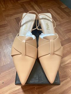 Betsy slingback work shoes