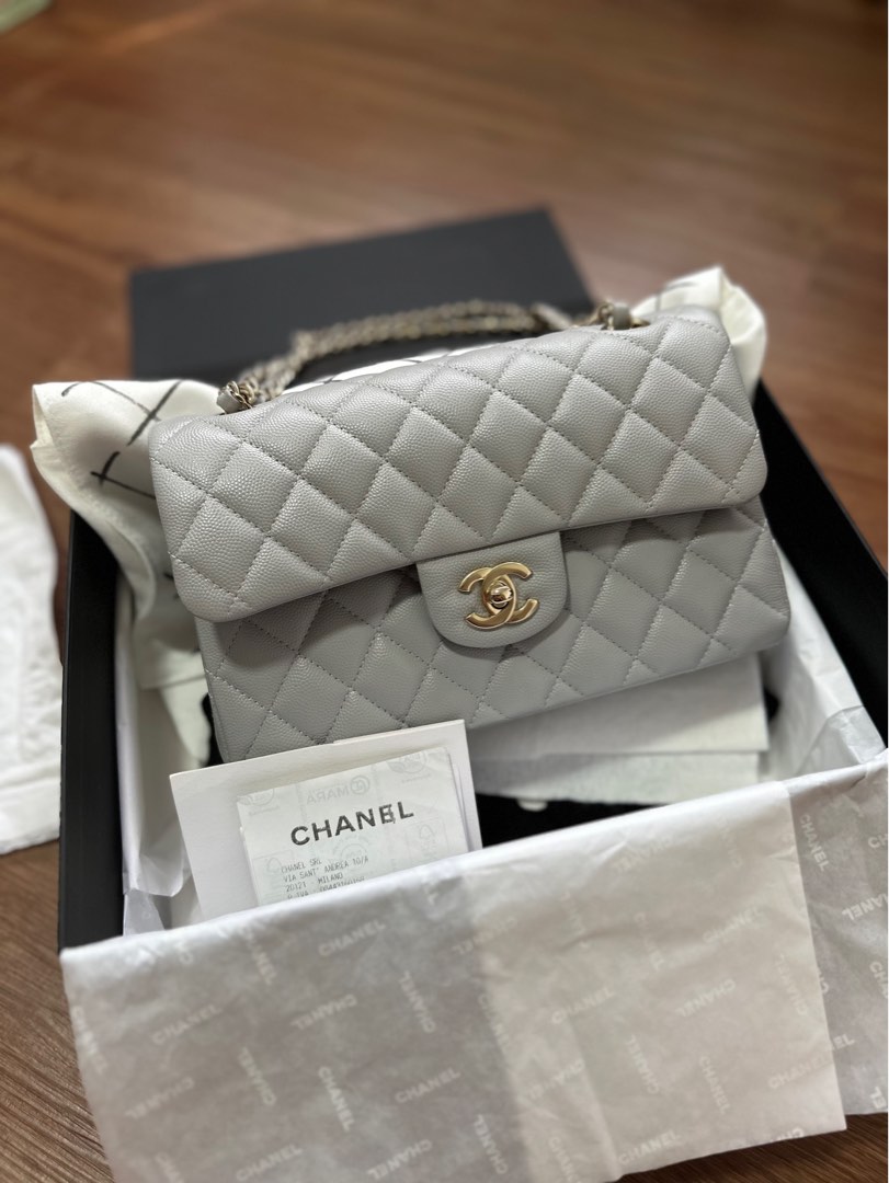 BNIB Chanel 21A Grey Small Classic Flap LGHW, Luxury, Bags & Wallets on  Carousell