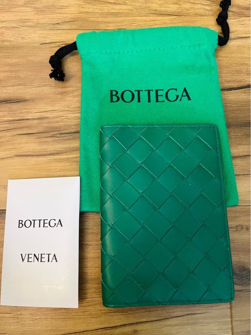 Bottega Passport Case Green on Carousell