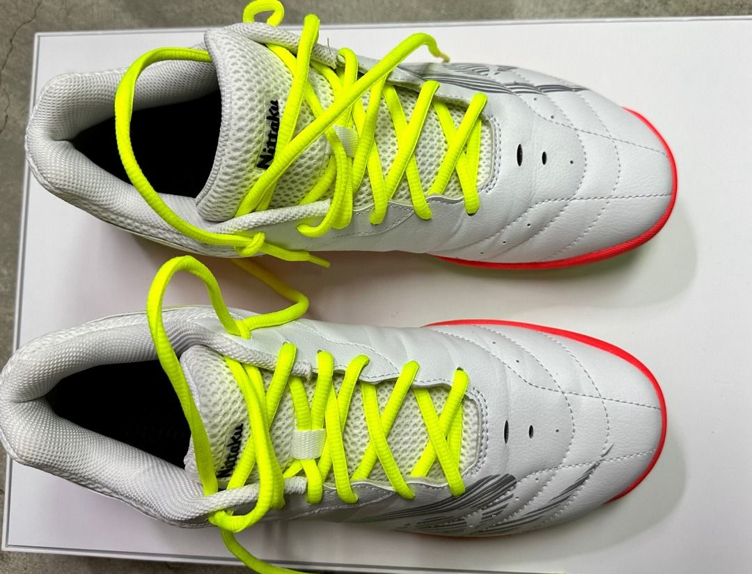 Nittaku shoes hot sale