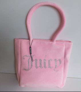 (Kategori: ) berada di . Dikirim oleh natalie_authenticpreloved (ID iklan 1236996716, Gambar 1). Deskripsi: .