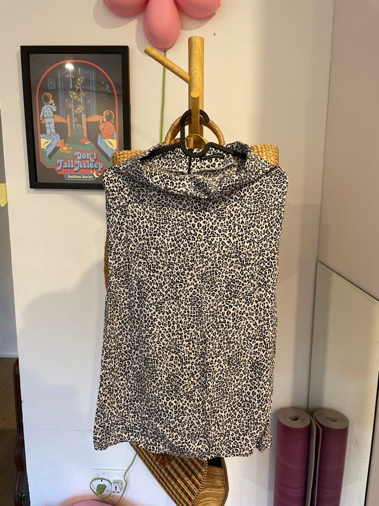 Brandy Melville cheetah skirt Women s Fashion Bottoms Skirts on