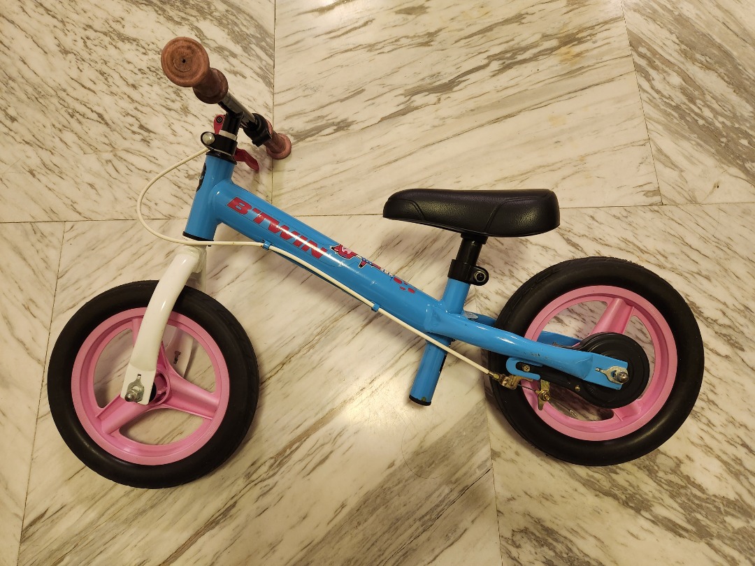 BTWIN Balance Bike, Hobbies & Toys, Toys & Games on Carousell