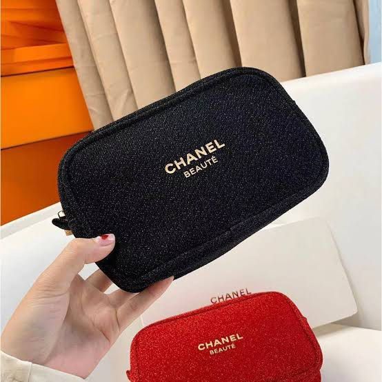 Chanel Beauty Cosmetic Pouches, Luxury, Bags & Wallets on Carousell